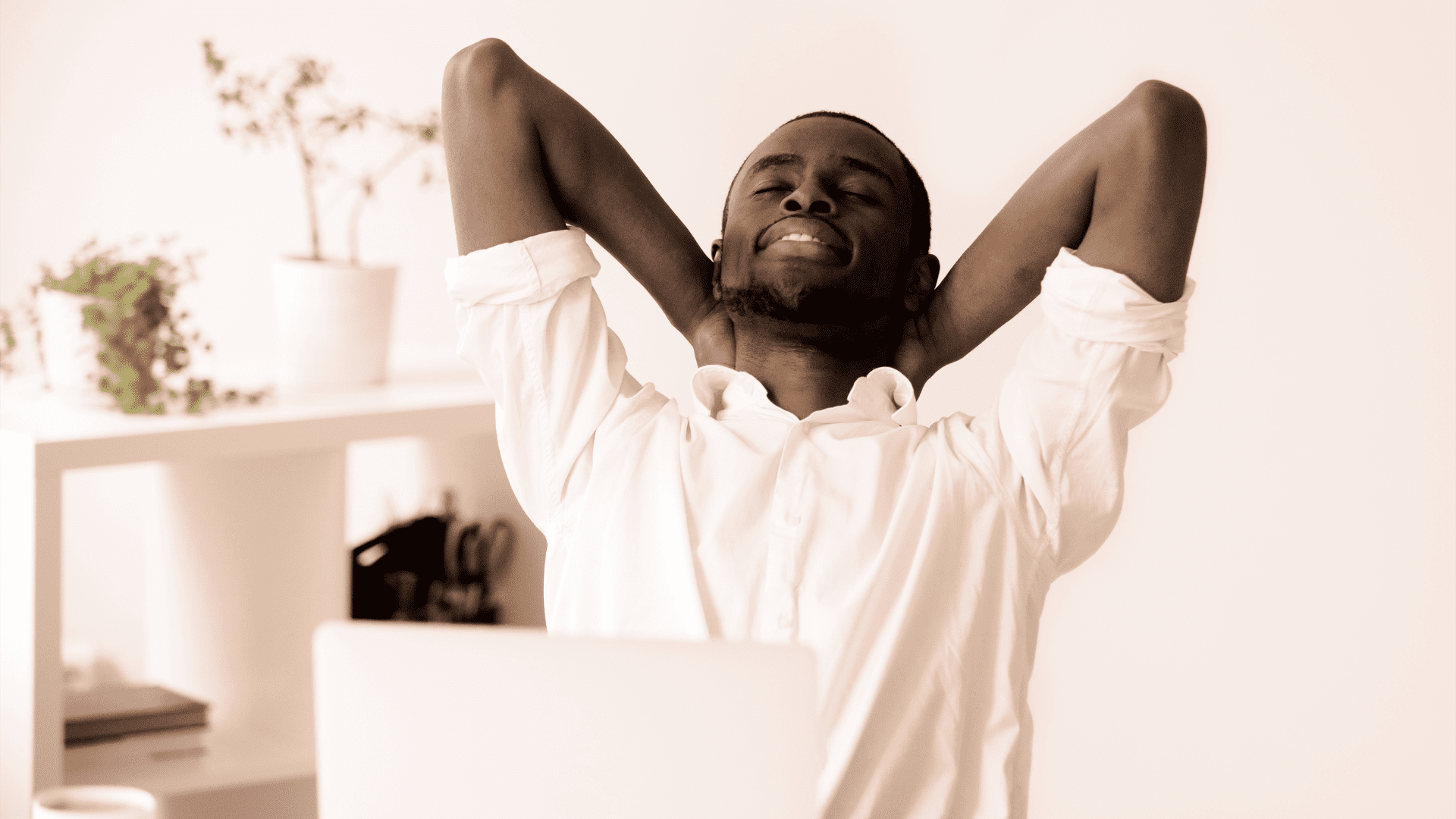 Pausa ativa: práticas para melhorar a saúde no trabalho remoto